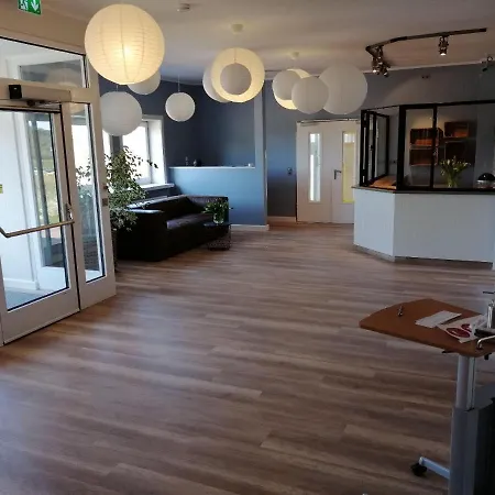 Steger-hues-app-30 *